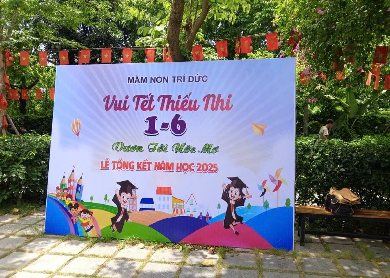 Backdrop 1/6 mầm non Tr&iacute; Đức