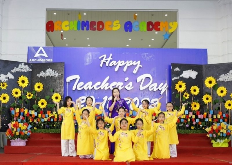 backdrop 20/11 Archimedes Academy