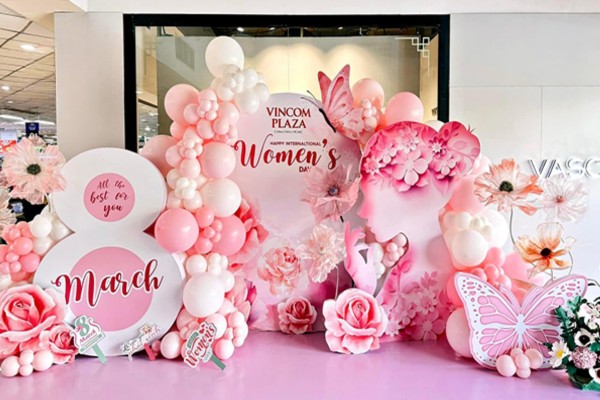 Backdrop 8/3 Vicom Plaza