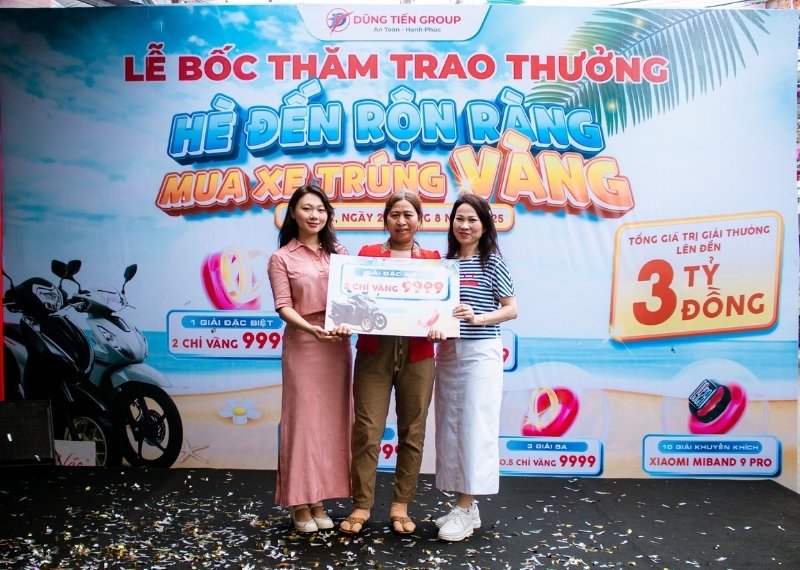 Backdrop bốc thăm trúng thưởng mùa hè