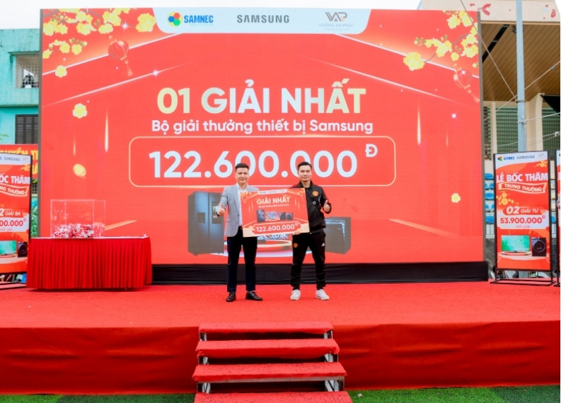 Backdrop bốc thăm trúng thưởng màn hình LED