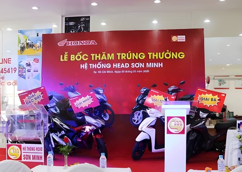 backdrop lễ bốc thăm trúng thưởng xe Honda
