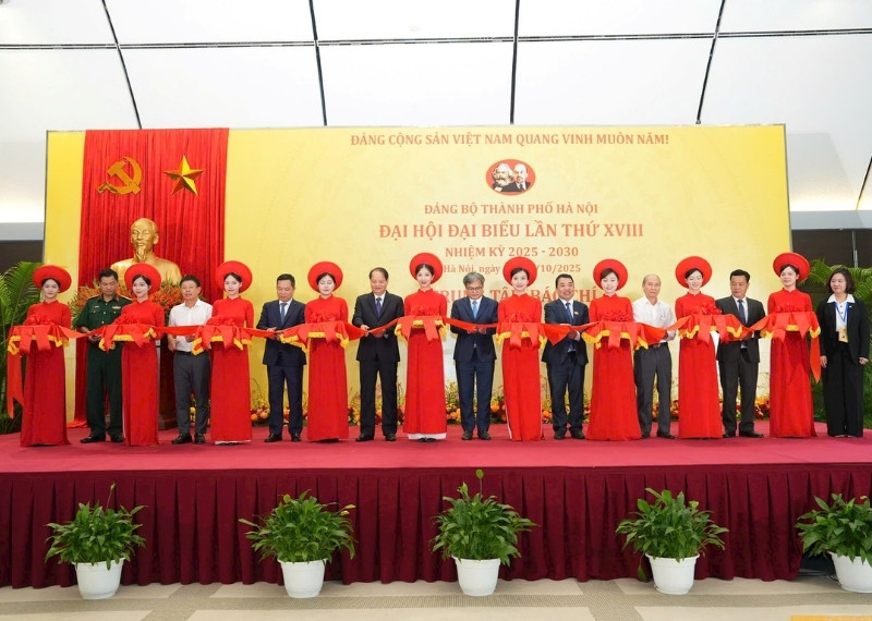 Backdrop đại hội Đảng H&agrave; Nội