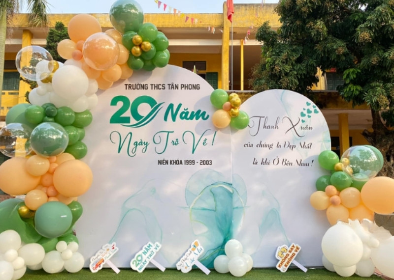 Mẫu background họp lớp THCS