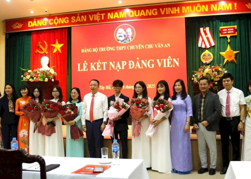 Backdrop lễ kết nạp Đảng T&acirc;y Hồ