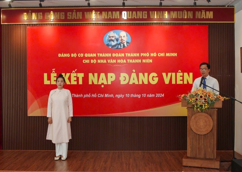 Backdrop lễ kết nạp Đảng TPHCM