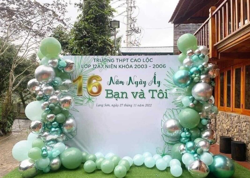 backdrop kỷ niệm 16 năm ra trường