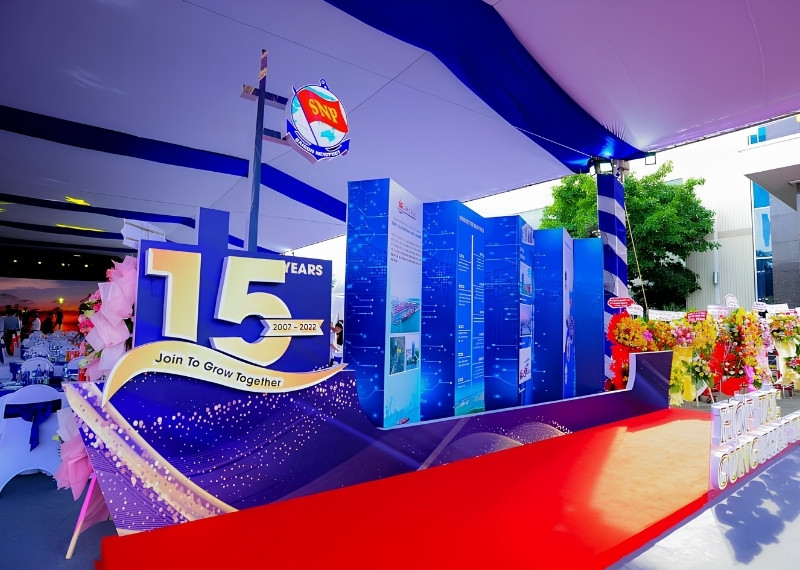 Backdrop kỷ niệm th&agrave;nh lập c&ocirc;ng ty SNP