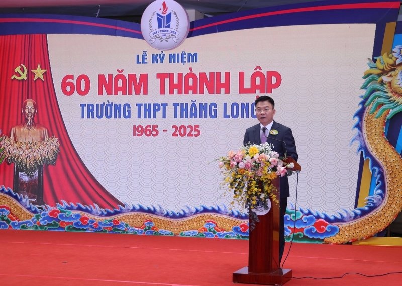Backdrop kỷ niệm thành lập trường THPT Thăng Long