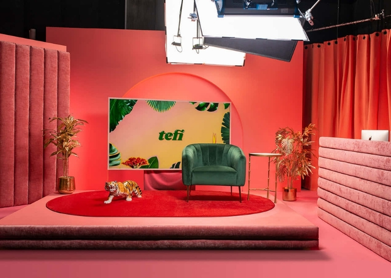 Mẫu backdrop talkshow ấn tượng