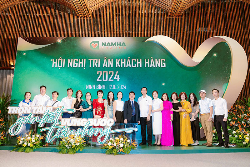 Backdrop tri ân khách hàng NamHa Pharma