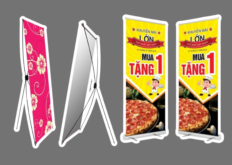 standee in giấy PP