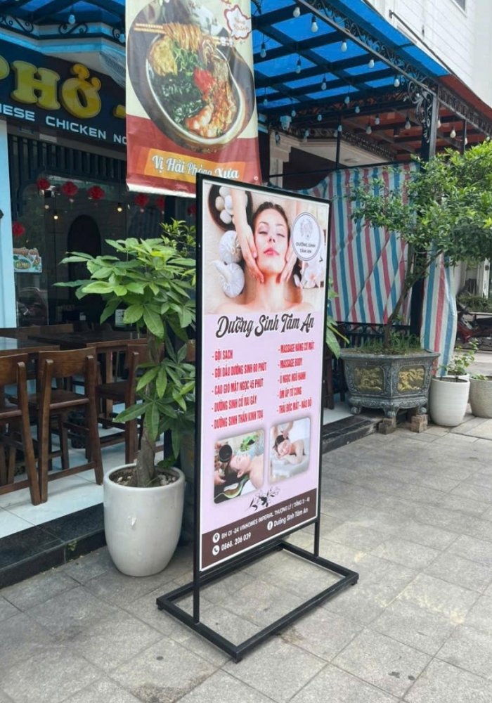 Standee ch&acirc;n sắt dưỡng sinh