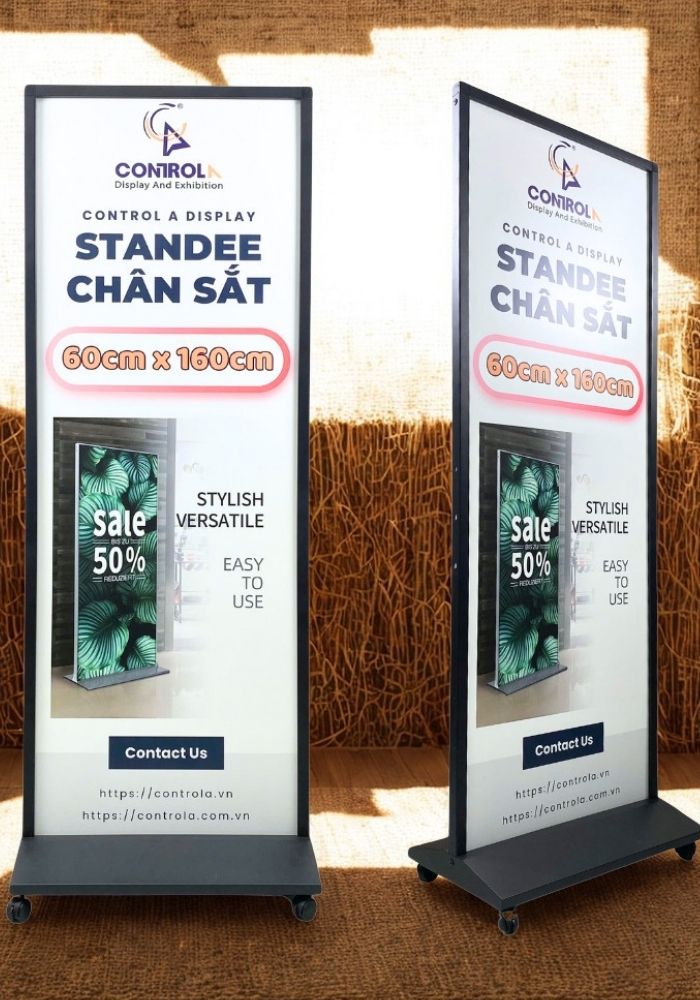 Standee ch&acirc;n sắt in decal bồi formex
