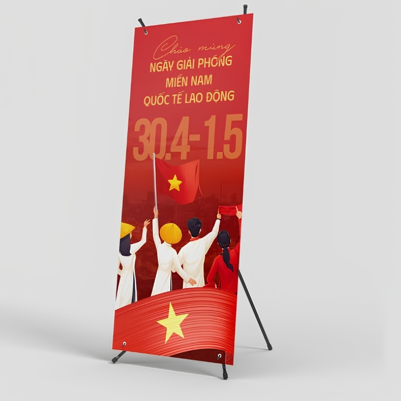 Standee ch&agrave;o mừng giải ph&oacute;ng miền Nam