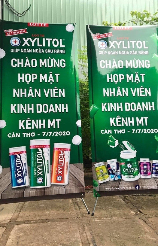Standee ch&agrave;o mừng họp mặt
