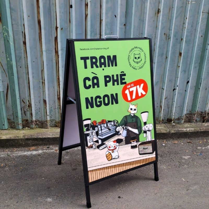 Standee chữ A Trạm Cafe