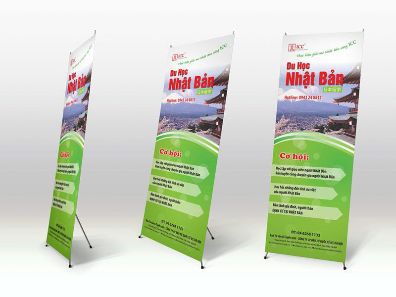 Standee du học chân chữ X