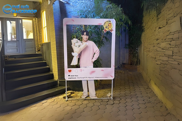 Standee formex là gì?