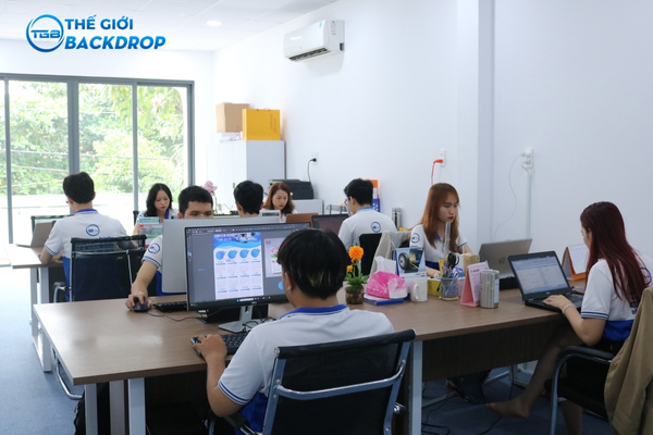 the-gioi-backdrop-dich-vu-in-standee-khai-truong