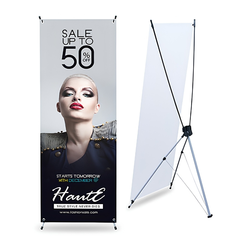 Standee quần &aacute;o Sale Up