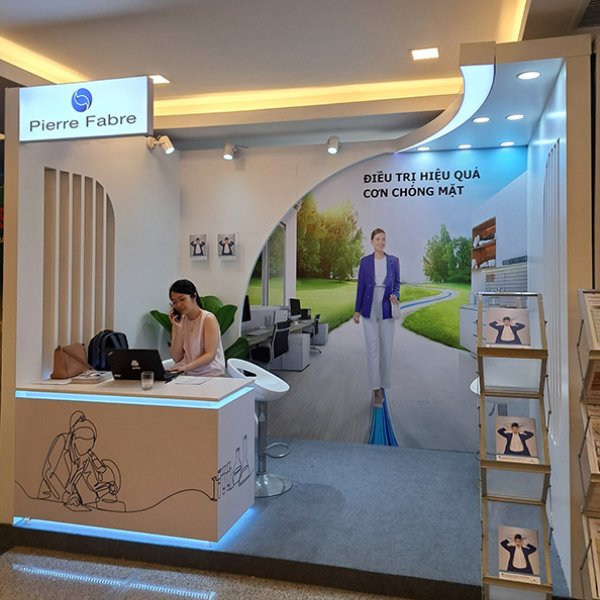 booth-quang-cao-pierre-fabre