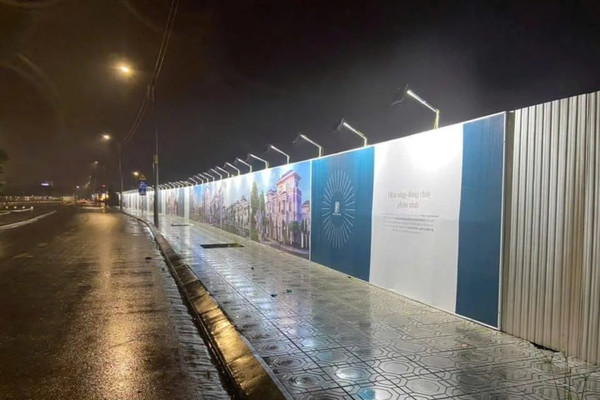 hang-rao-cong-trinh-9