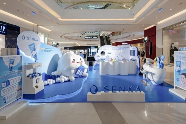 Gian h&agrave;ng triển l&atilde;m senka