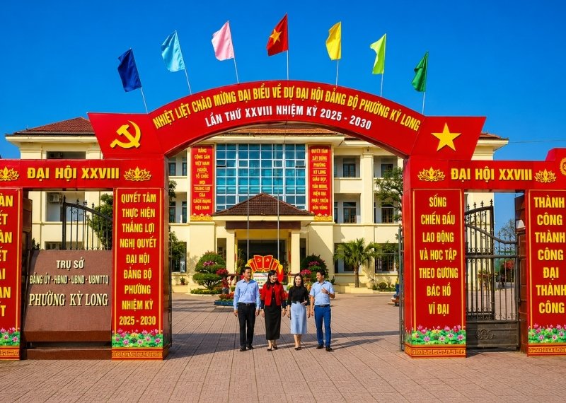 Cổng chào Đại Hội Đại BIểu lần XXVIII