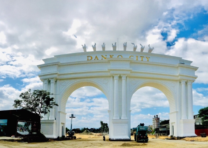 Cổng ch&agrave;o khu đ&ocirc; thị Danko City
