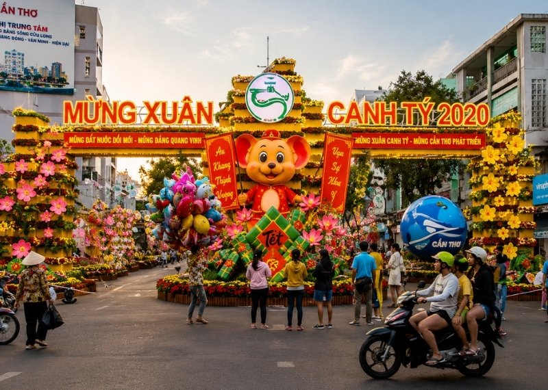 Cổng ch&agrave;o chợ xu&acirc;n Cần Thơ
