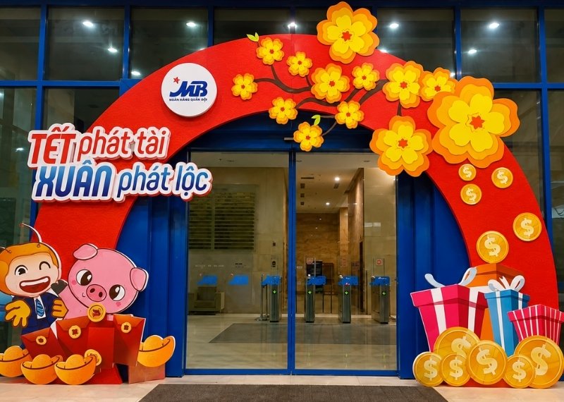 Cổng ch&agrave;o Tết MB Bank