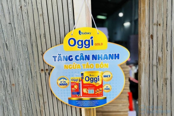 Hanger giấy và bìa cứng