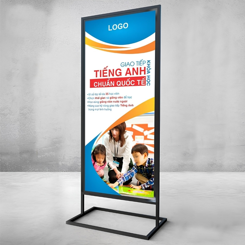 Kích thước standee chân sắt